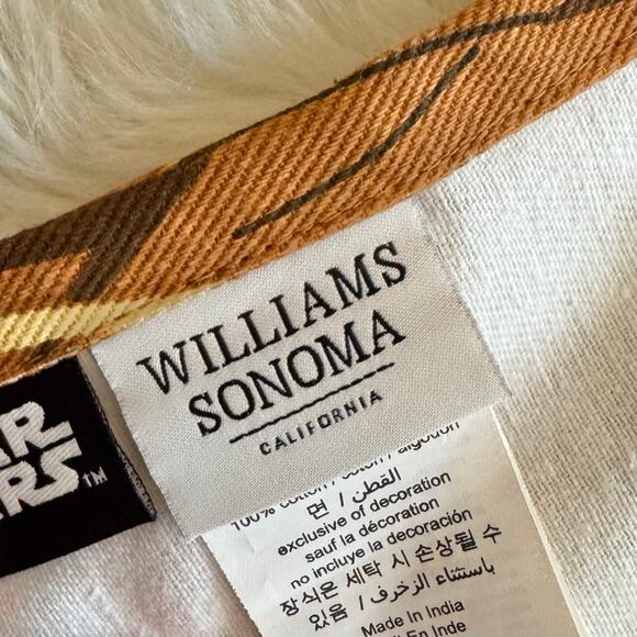 Kid's Star Wars x Williams Sonoma Chewbacca Abstract Adjustable Apron - Picture 8 of 12